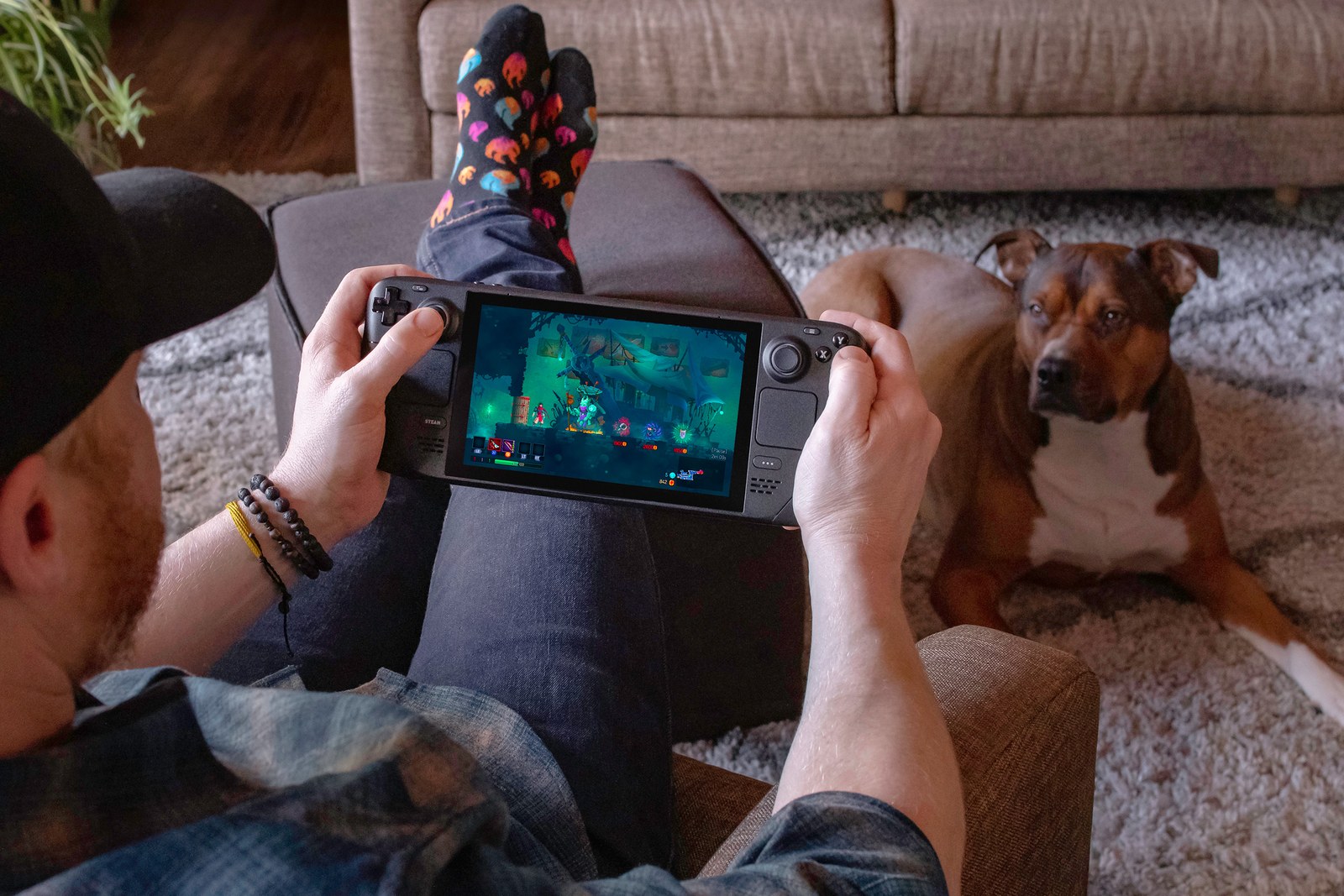 Una persona juega a Dead Cells en Steam Deck