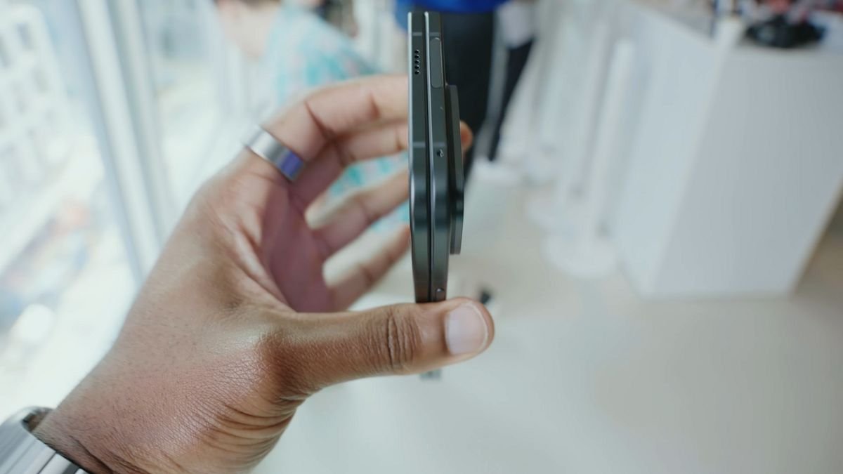 Detalle de un teléfono Pixel en una demostración de hardware