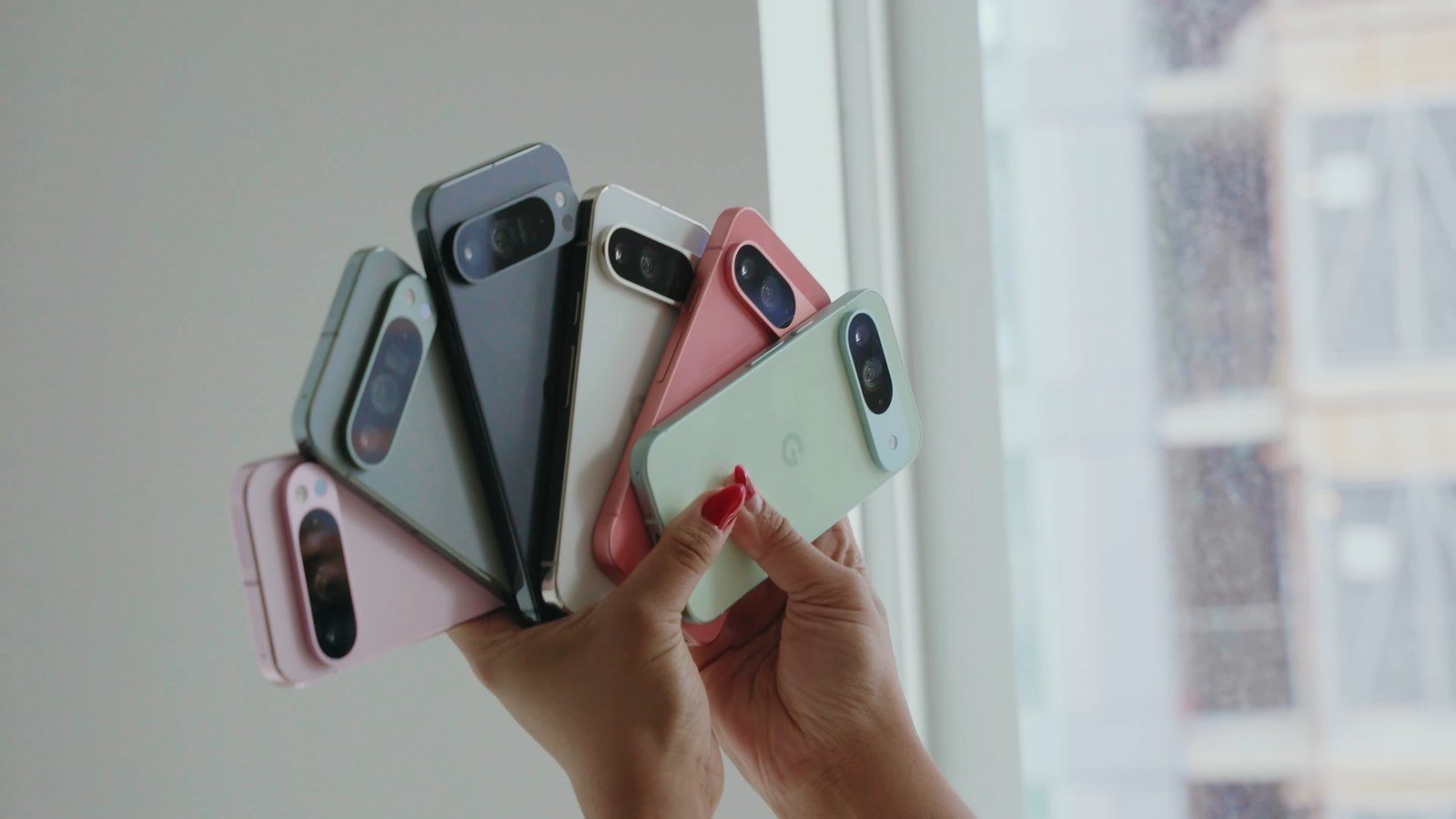 Teléfonos Pixel 9 y Pixel 9 Pro fotografiados por ShoAndTech