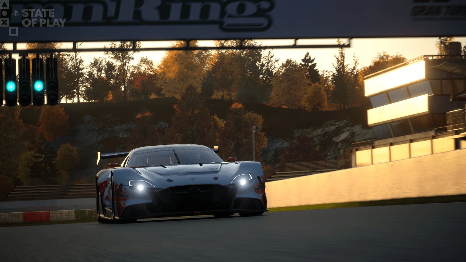 Un coche de Gran Turismo 7 recorre Autumn Ring