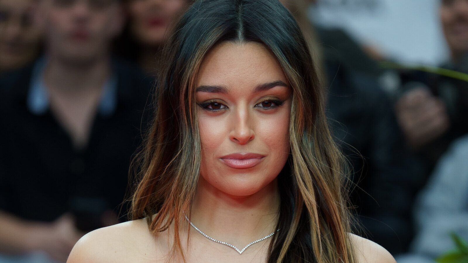 Marta Díaz on the red carpet at the 2025 Málaga Film Festival