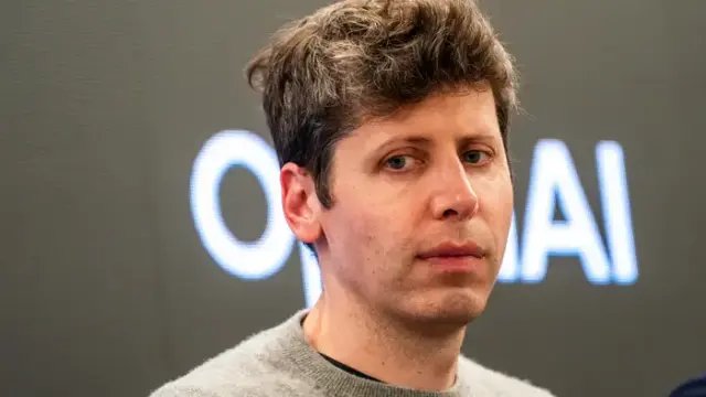 Sam Altman and the Apple logo, the faces of the legal clash