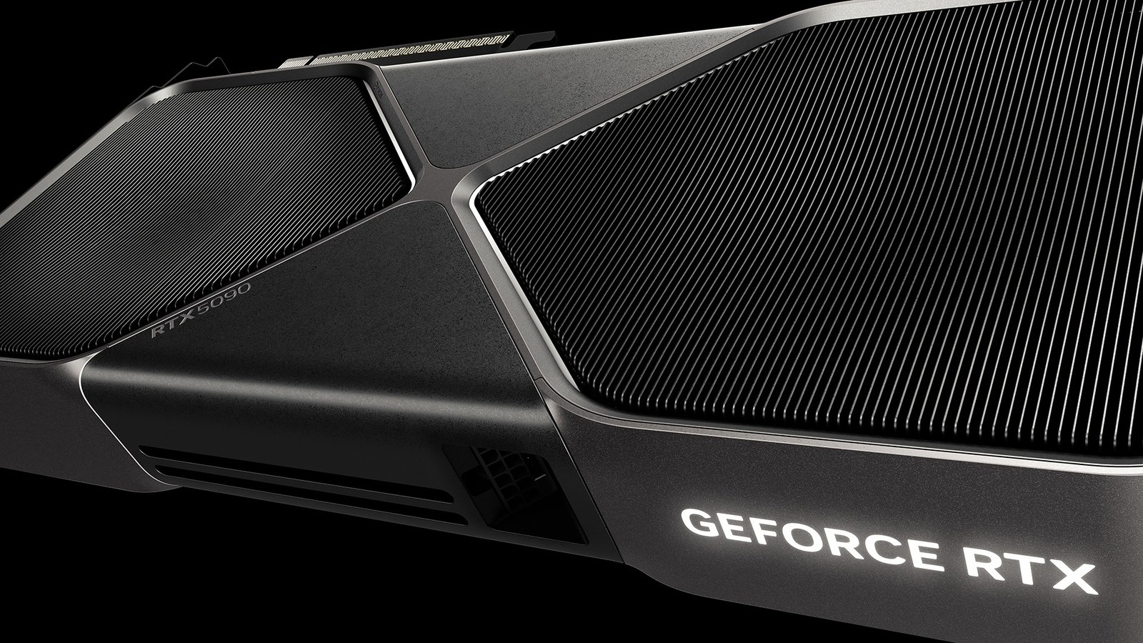 Detalle del lateral de la RTX 5090 Founders Edition con el logotipo GeForce RTX