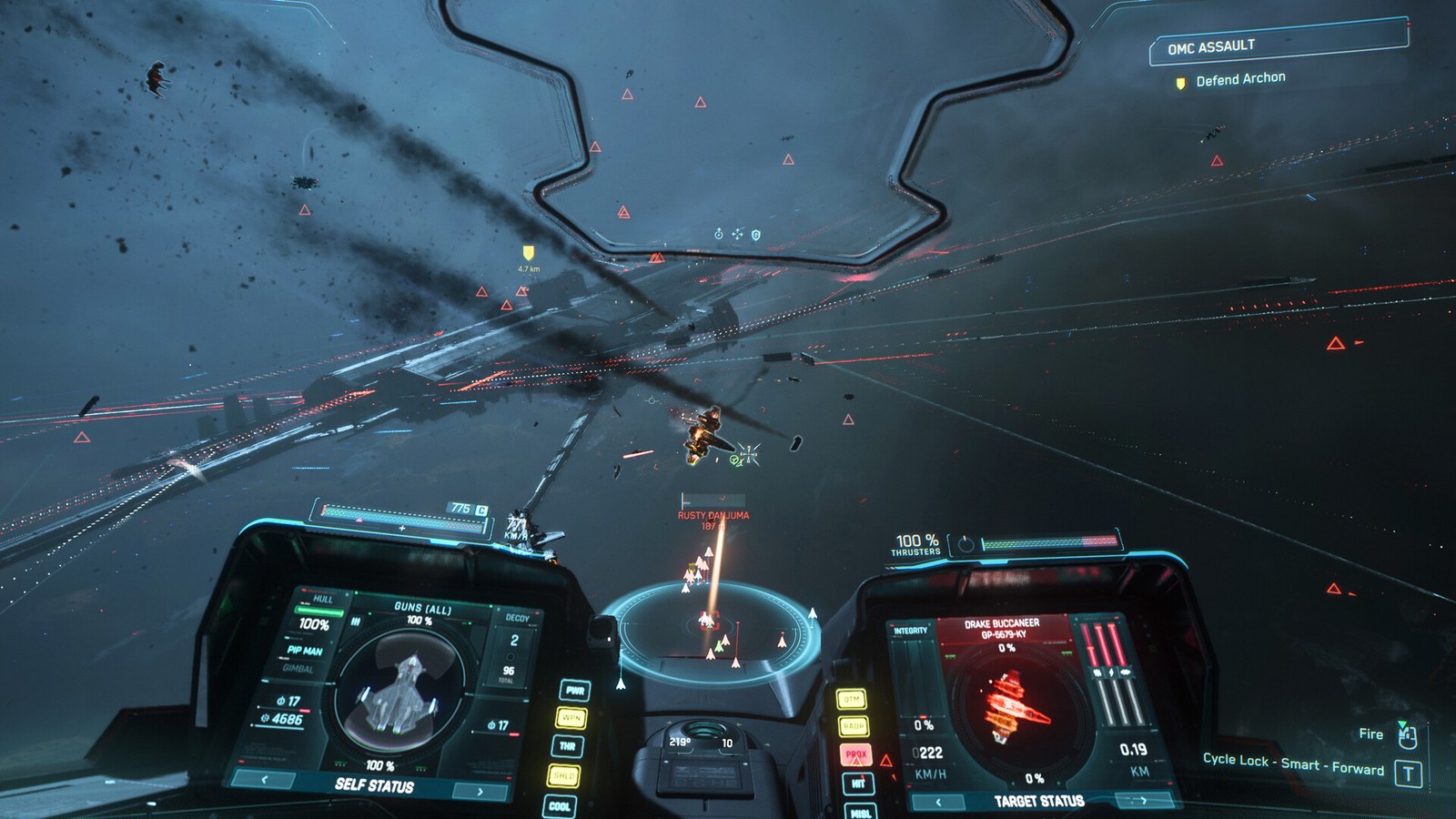 Combate espacial visto desde la cabina de una nave de Squadron 42