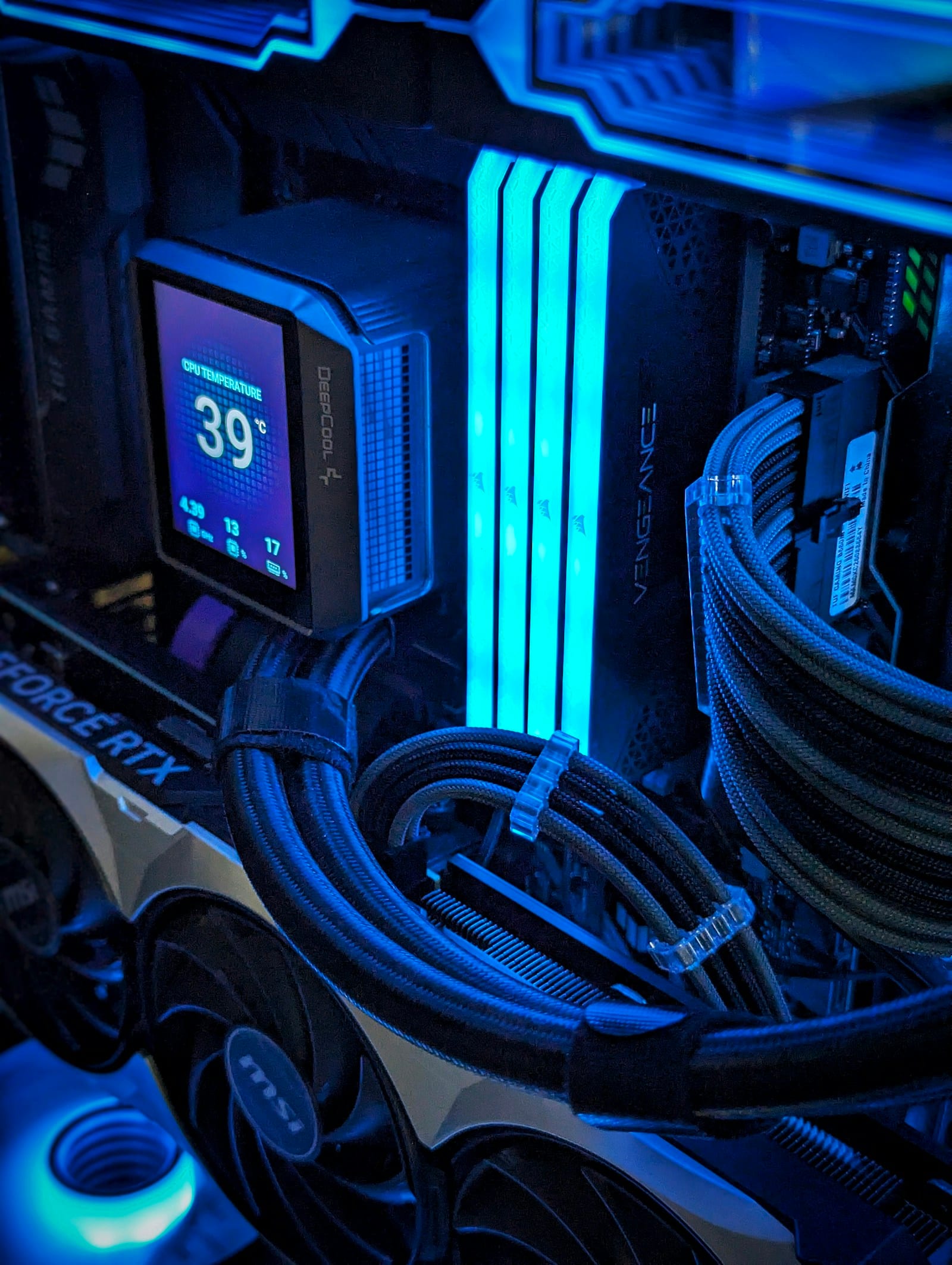 PC interior with memory, cooling and a temperature display