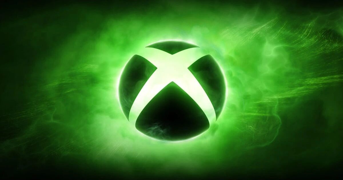 El logotipo de Xbox brillando en verde sobre una nube de humo oscuro